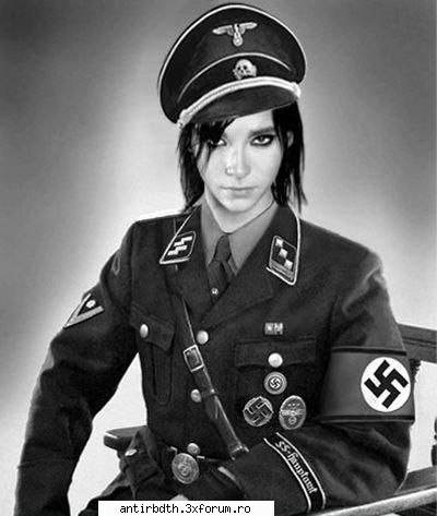 Anti TH - BILL KAULITZ IMBRACAT IN SS-IST =)) =)) pun pariu - Anti RBD si TH.Voi??