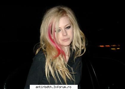 avril lavigne!!! - anti-rbd - Hai sa vorbim despre altceva@